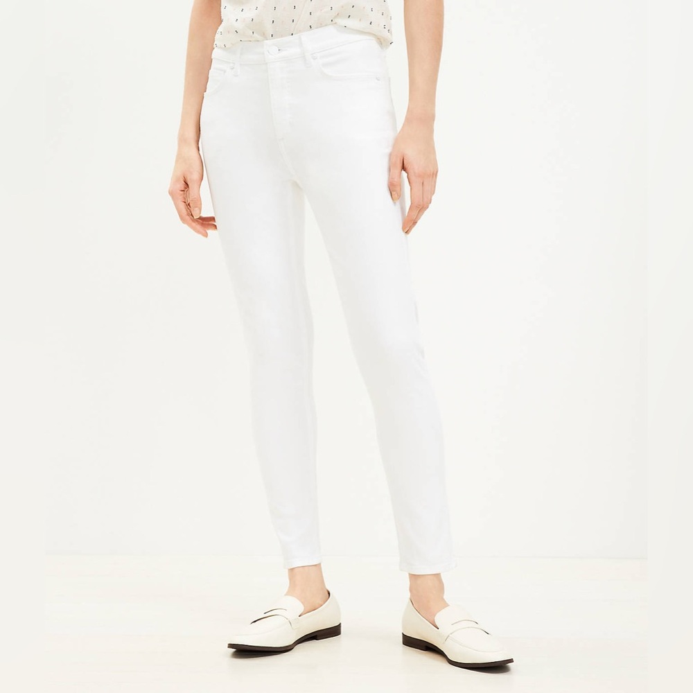 Women’s Loft Mid Rise Skinny Jeans in White Size 30